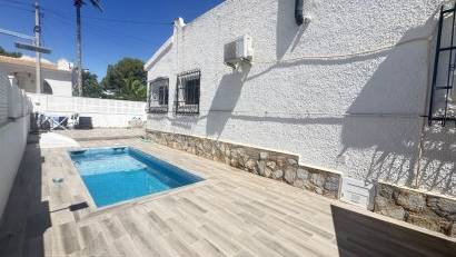 Återförsäljning - Villa -
Blue Lagoon - Villamartín