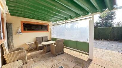 Resale - Villa -
Cabo Roig