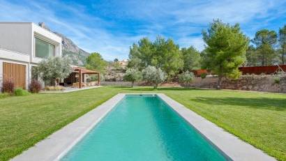 Reventa - Villa -
Finestrat