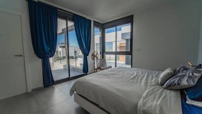 Återförsäljning - Semi detached -
Benijofar