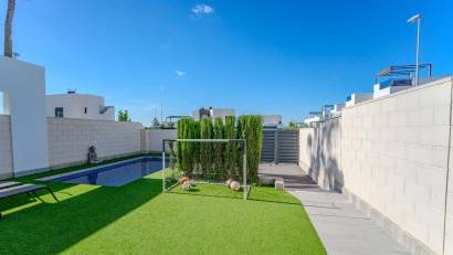 Återförsäljning - Semi detached -
Benijofar