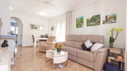 Återförsäljning - Semi detached -
La Zenia