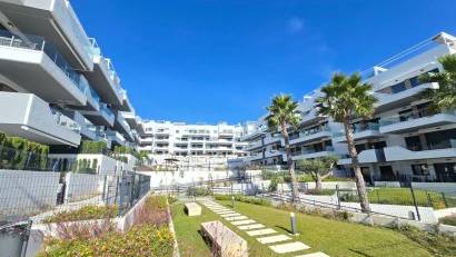 Återförsäljning - Apartment / Flat * -
Orihuela Costa - Villamartín *
