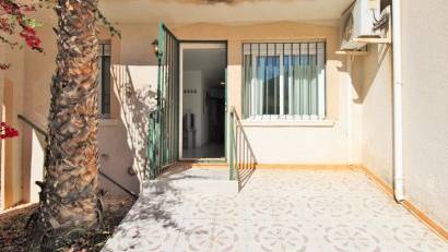 Resale - Townhouse -
Villamartin - Villamartín
