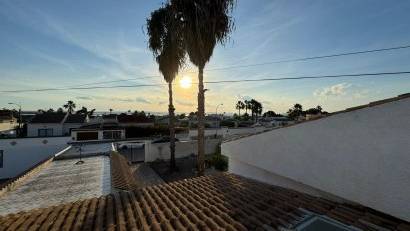 Återförsäljning - Villa -
Torrevieja - San luis