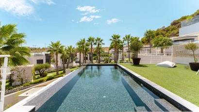 Återförsäljning - Villa -
San Miguel - Costa blanca sur