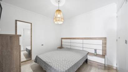 Återförsäljning - Apartment -
Torrevieja - Puerto