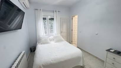 Reventa - Villa -
Villamartin - Villamartín