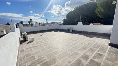 Reventa - Villa -
Villamartin - Villamartín