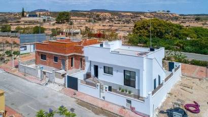 Nyproduktion - Semi detached -
Sucina