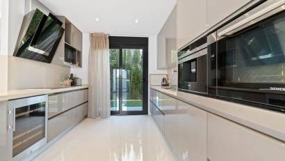 Återförsäljning - Villa -
Orihuela Costa - Agua Marina