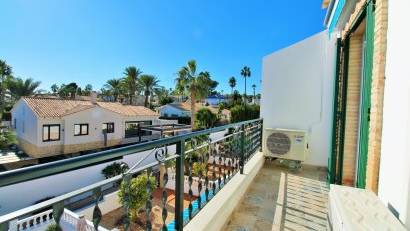 Återförsäljning - Radhus -
Villamartin - Las Violetas