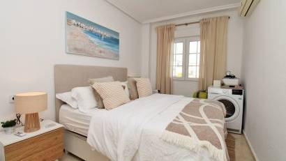 Återförsäljning - Radhus -
Villamartin - Las Violetas