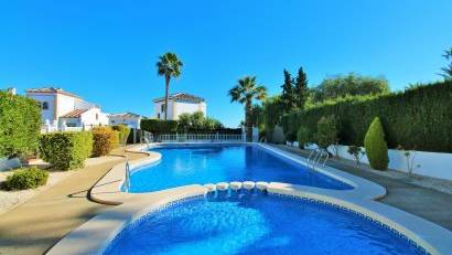 Återförsäljning - Radhus -
Villamartin - Las Violetas