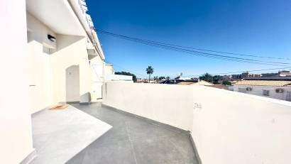 Återförsäljning - Apartment -
Orihuela Costa - La Regia