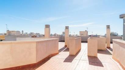 Resale - Apartment -
Torrevieja - Centro