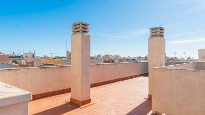 Resale - Apartment -
Torrevieja - Centro
