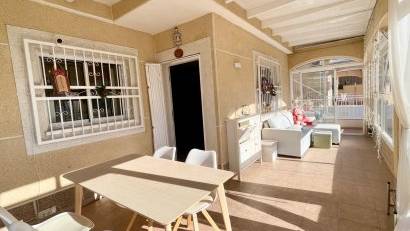 Återförsäljning - Detached villa -
Orihuela Costa - Los Altos