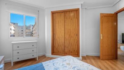 Återförsäljning - Apartment -
Torrevieja