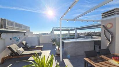 Resale - Apartment / Flat * -
Orihuela Costa * - Villamartín *