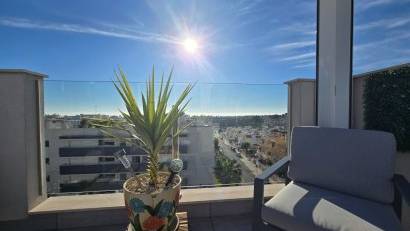 Resale - Apartment / Flat * -
Orihuela Costa * - Villamartín *