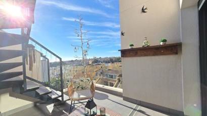 Resale - Apartment / Flat * -
Orihuela Costa * - Villamartín *