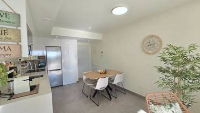 Resale - Apartment / Flat * -
Orihuela Costa * - Villamartín *