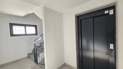 Resale - Apartment / Flat * -
Orihuela Costa * - Villamartín *