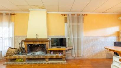 Resale - Villa -
Los Montesinos