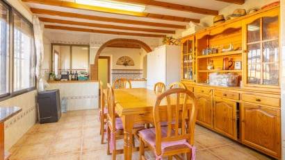 Resale - Villa -
Los Montesinos