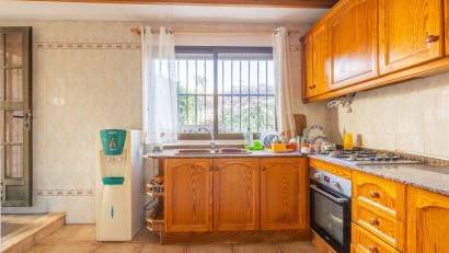 Resale - Villa -
Los Montesinos