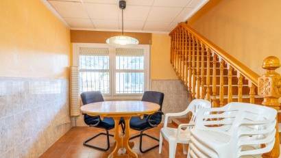 Resale - Villa -
Los Montesinos