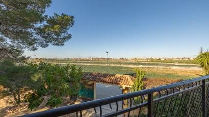 Resale - Villa -
Los Montesinos