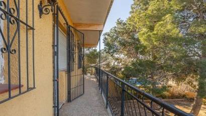 Resale - Villa -
Los Montesinos