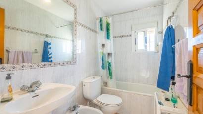 Resale - Villa -
Los Montesinos