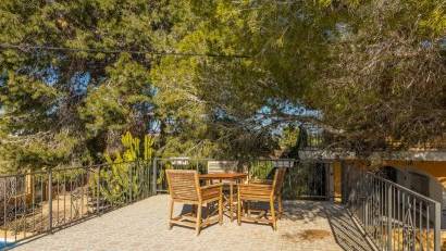 Resale - Villa -
Los Montesinos