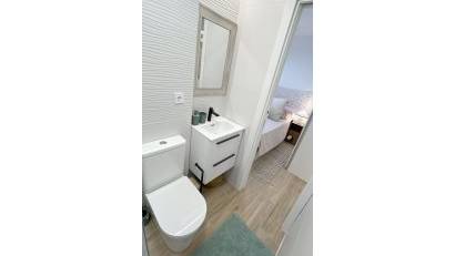 Återförsäljning - Apartment -
Torrevieja - Punta Prima