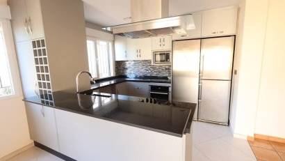 Resale - Villa -
Orihuela Costa - Villamartín-Las Filipinas