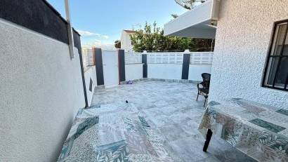 Resale - Bungalow -
Torrevieja - La Siesta - El Salado - Torreta