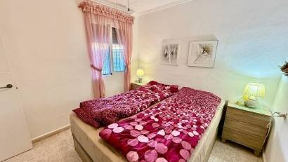 Resale - Bungalow -
Torrevieja - La Siesta - El Salado - Torreta