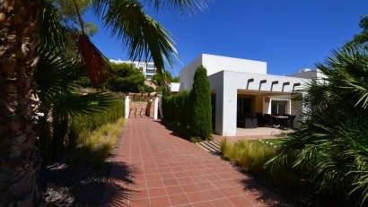 Reventa - Villa -
Orihuela - Las Colinas Golf