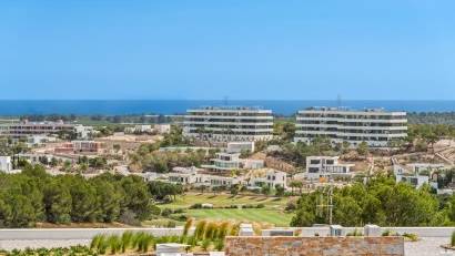 Resale - Apartment -
Las Colinas Golf