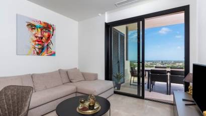 Resale - Apartment -
Las Colinas Golf