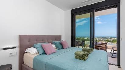 Resale - Apartment -
Las Colinas Golf