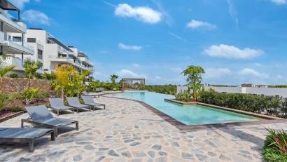 Resale - Apartment -
Las Colinas Golf