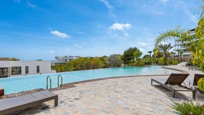 Resale - Apartment -
Las Colinas Golf