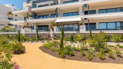 Resale - Apartment -
Las Colinas Golf
