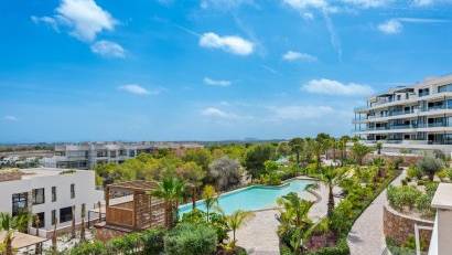 Resale - Apartment -
Las Colinas Golf