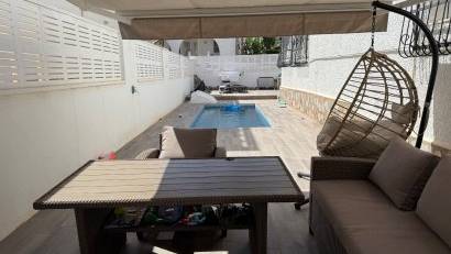 Resale - Detached villa -
Orihuela Costa - Villamartín