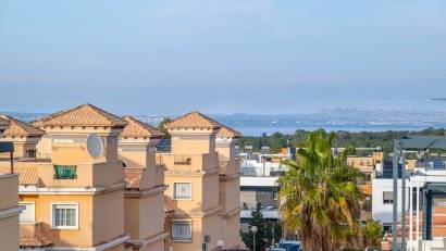 Resale - Villa -
Orihuela Costa
